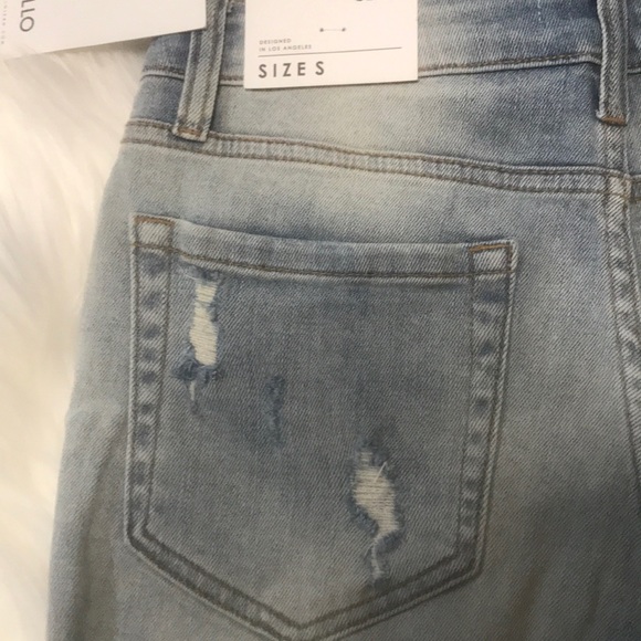 SALE NWT Cello Distressed Denim Shorts LW - Picture 4 of 6